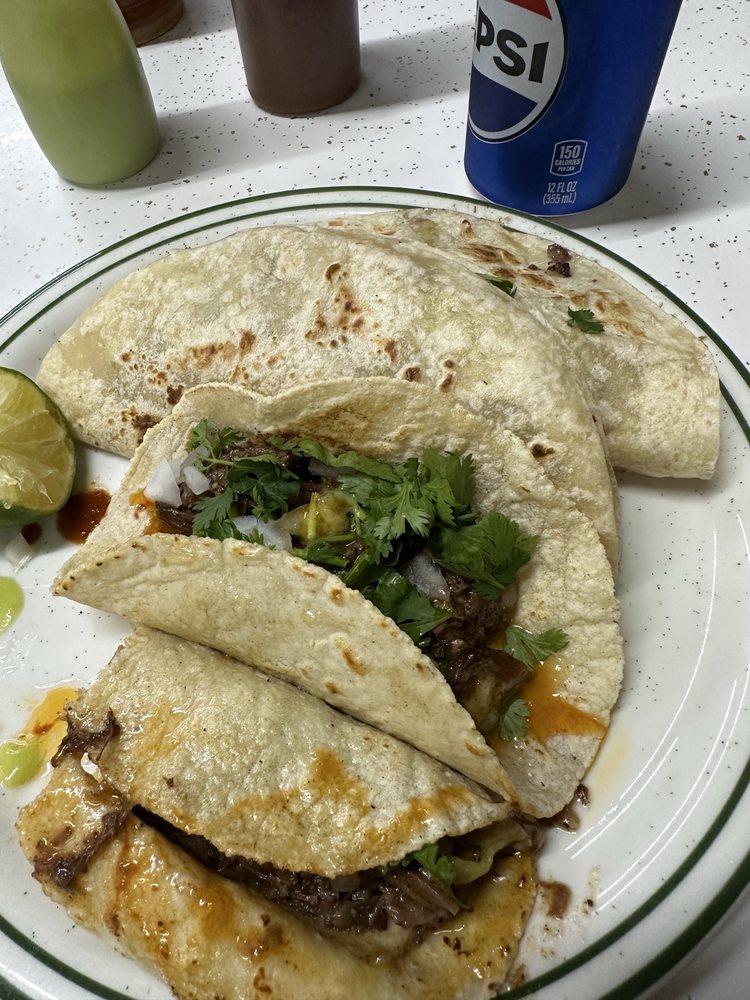 Lupita Latinos'Market