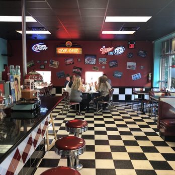 Motor Company Grill - American Near Me - Franklin, North Carolina Motor Company Grill - American Near Me - Franklin, North Carolina