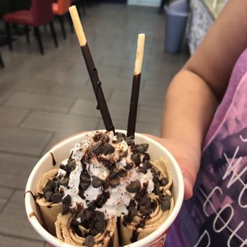 Roll Avenue Ice Cream Rolls - Ice Cream & Frozen Yogurt Near Me - Mesa, Arizona