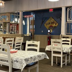 PoFolks-Pensacola, FL - This is the place to get awesome Kuntry Fryed Stake!