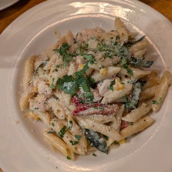 Charlie's Trio - Southwest pasta - so GOOD - Sports Bars Near Me - Los Angeles, California