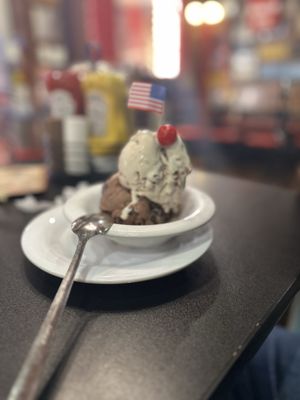 Jaxson's Ice Cream Parlor & Restaurant by null
