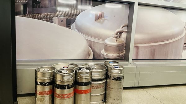 Harpoon - Airport Brewery by null