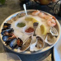 Revival Bar & Kitchen - Seafood platter