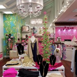 Lilly Pulitzer S.M. Bradford Co - Interior