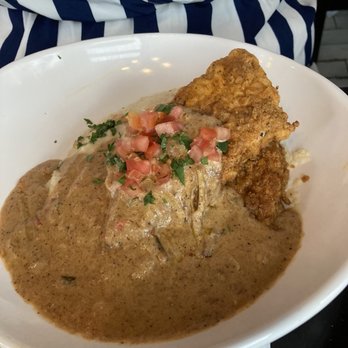 St Augustine Fish Camp - Buttermilk Pan Fried Chicken with Grits - Seafood Near Me - St Augustine, Florida