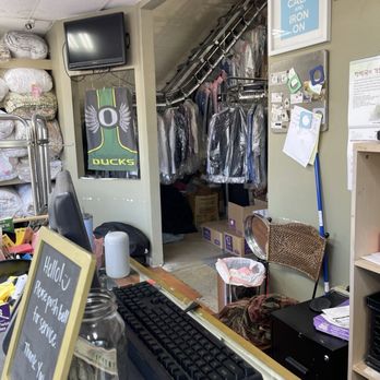 Hi-Tech Green Cleaners - Laundry Services Near Me - Eugene, Oregon Hi-Tech Green Cleaners - Laundry Services Near Me - Eugene, Oregon