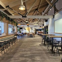Waterhawk Lake Club - Inside