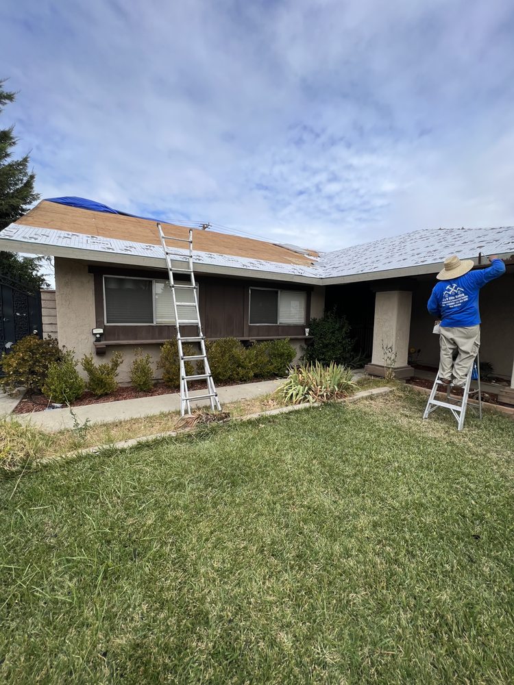 Slide of J & R Elite Roofing