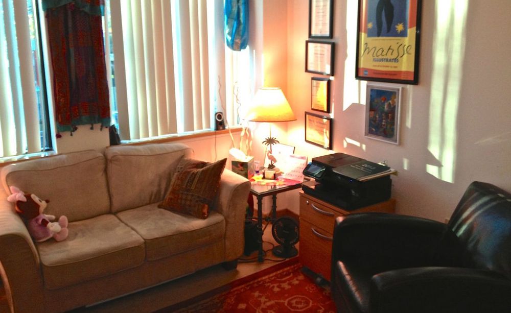 Barbara Robertson Art Therapy - grief counselor in Annapolis, MD