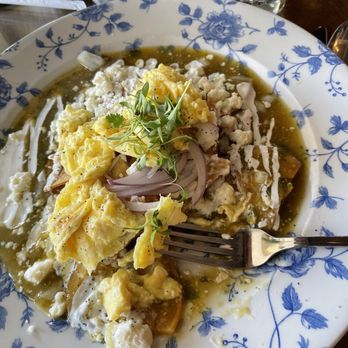 Little Hen - Chilaquiles - Breakfast & Brunch Near Me - Weston, Florida Little Hen - Chilaquiles - Breakfast & Brunch Near Me - Weston, Florida