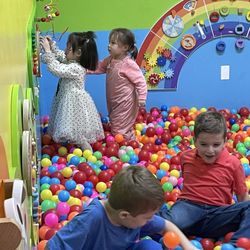 Land-O-Fun - Ball pit