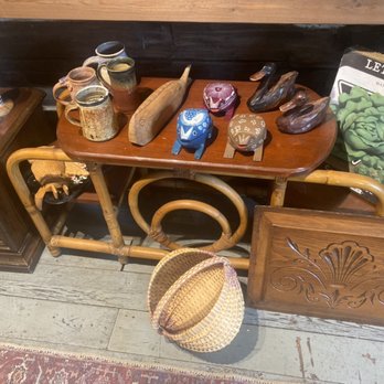 Shylohs Eclectic Finds - Home Decor Near Me - Fairview, Tennessee