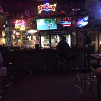 Palmetto Oyster House - people sitting at the bar - Seafood Near Me - Sumter, South Carolina Palmetto Oyster House - people sitting at the bar - Seafood Near Me - Sumter, South Carolina