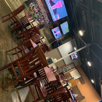 Bullpen Ribs & BBQ - Dinning room needs some folks in here!!! - Barbeque Near Me - Atlanta, Georgia Bullpen Ribs & BBQ - Dinning room needs some folks in here!!! - Barbeque Near Me - Atlanta, Georgia