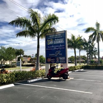 Hoot's Breakfast & Lunch - Location - Breakfast & Brunch Near Me - Marco Island, Florida Hoot's Breakfast & Lunch - Location - Breakfast & Brunch Near Me - Marco Island, Florida