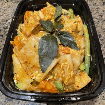 Thai Wisdom Bistro - Red Royal Noodle with Fried Tofu - Thai Near Me - Kirkland, Washington