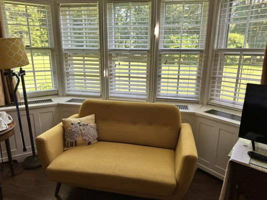 Four Chimneys Inn & Restaurant by null