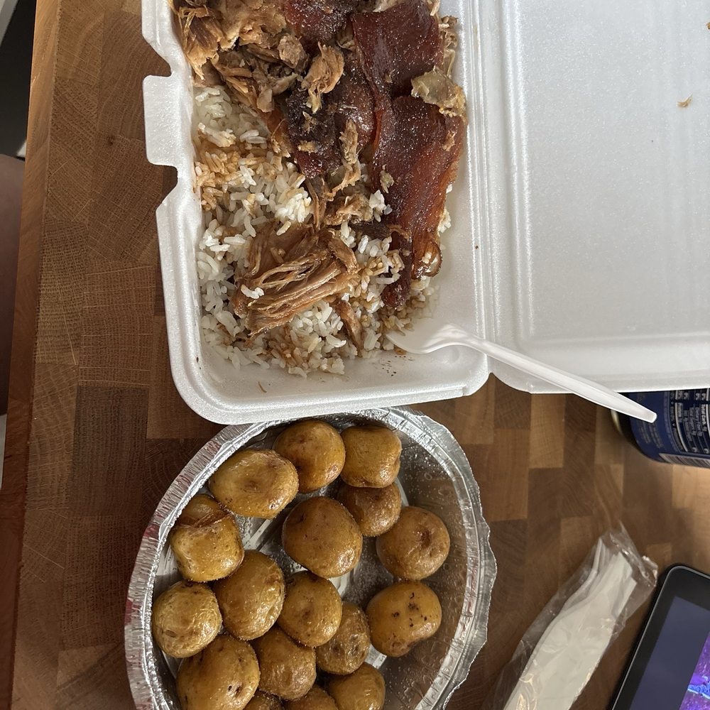 Donde El Paisa - Large Plate/Plato Grande  Pork and white Rice Papa Criolla - Desserts Near Me - East Haven, Connecticut