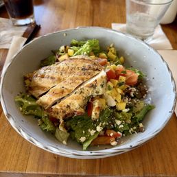Grilled Chicken & Mango Salad - Amazing! Grilled Chicken & Mango Salad - Amazing!