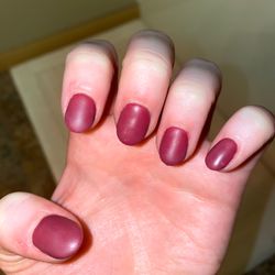 Heaven Nail Spa - She asked if I wanted shiny or matte. I said shiny but this sure looks matte to me.