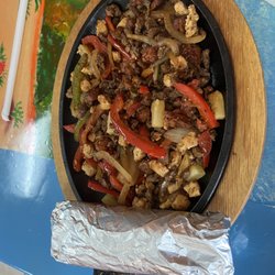 El Rancho Mexican Restaurant - Their meat lovers Hidalgo Fajita