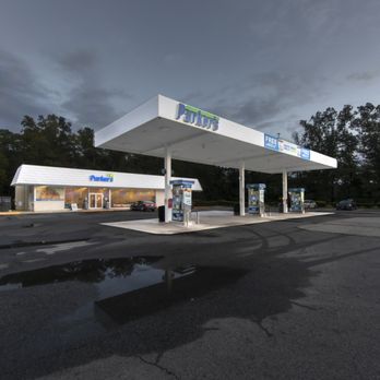 Parker's - the exterior of a gas station - Convenience Stores Near Me - Richmond Hill, Georgia Parker's - the exterior of a gas station - Convenience Stores Near Me - Richmond Hill, Georgia