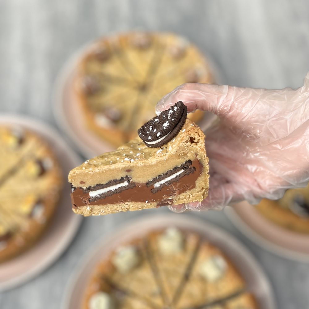 13 BEES GELATO & DESSERT BAR Updated September 2024 18 Photos 694