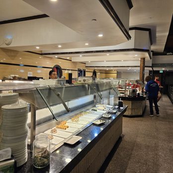 FuJi Buffet & Grill - Inside - Buffets Near Me - Glendale, California