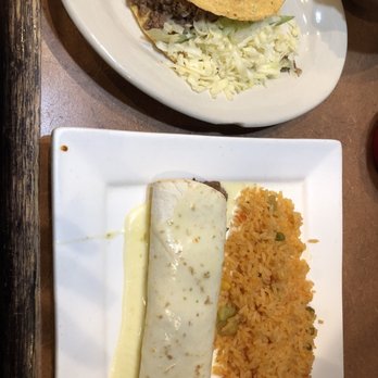 La Hacienda - Beef burrito and taco with rice. Lunch special - Mexican Near Me - North Charleston, South Carolina La Hacienda - Beef burrito and taco with rice. Lunch special - Mexican Near Me - North Charleston, South Carolina