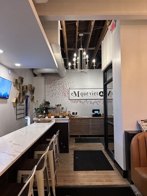 eM Que Viet Restaurant and Bar by null