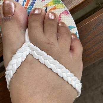 Bella Nails & Spa - She scratched my feet bad! - Nail Salons Near Me - Ontario, California Bella Nails & Spa - She scratched my feet bad! - Nail Salons Near Me - Ontario, California