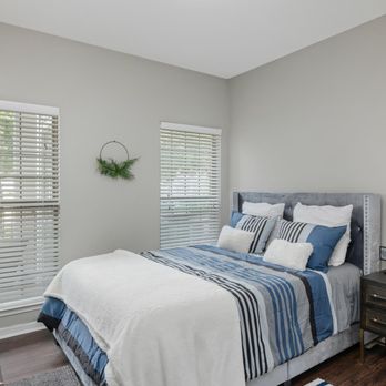 Highland Ridge Apartments - Apartments Near Me - Manhattan, Kansas Highland Ridge Apartments - Apartments Near Me - Manhattan, Kansas