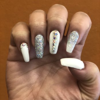 Lucky Nails - Nail Salons Near Me - Bay Point, California