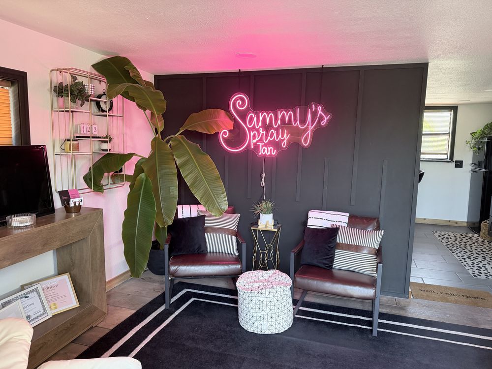 Sammy’s Spray Tan Logo