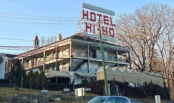 Barcelona Wine Bar by null