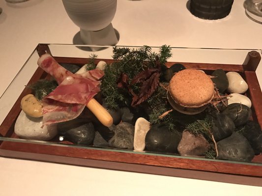 Mandarin Grill + Bar by null