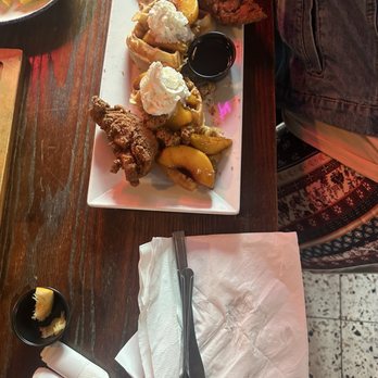 Kitchen 15 - Peaches nd cream CHICKEN AND WAFFLES - Breakfast & Brunch Near Me - Sacramento, California
