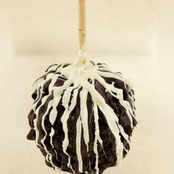 Terri Sue's Toffee & Treats - Cookies & cream gourmet caramel apple -- hand-dipped in scratch-made caramel, rolled in cookie crumbs, drizzled in white & dark chocolate