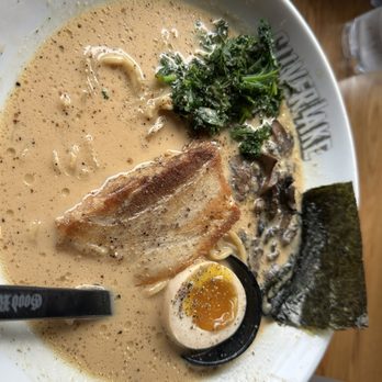 Silverlake Ramen - Garlic Truffle - Ramen Near Me - La Habra, California Silverlake Ramen - Garlic Truffle - Ramen Near Me - La Habra, California