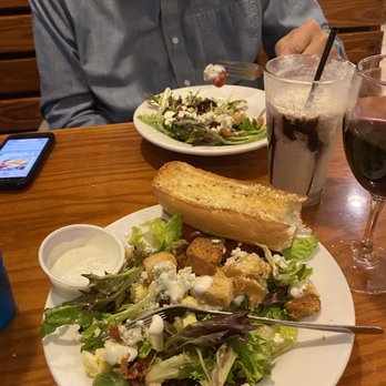 Dixie Crossroads - Fresh salads with blue cheese - Seafood Near Me - Titusville, Florida Dixie Crossroads - Fresh salads with blue cheese - Seafood Near Me - Titusville, Florida