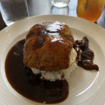 SixtyTwo MarcKet - loco moco - New American Near Me - Wailuku, Hawaii