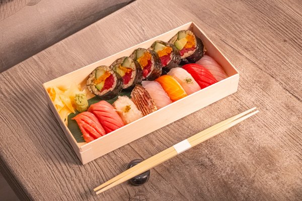 Sushi Masu by null
