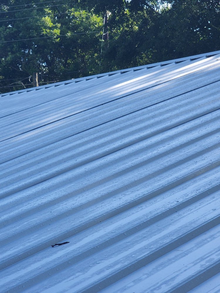 Slide of Supreme Roof Maintenance & Repair