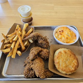 Roots Chicken Shak - Southern Near Me - Addison, Texas Roots Chicken Shak - Southern Near Me - Addison, Texas