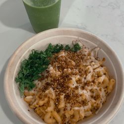 Healthy Rabbit - Vegan Mac n Cheese and Green Bunny Smoothie 3