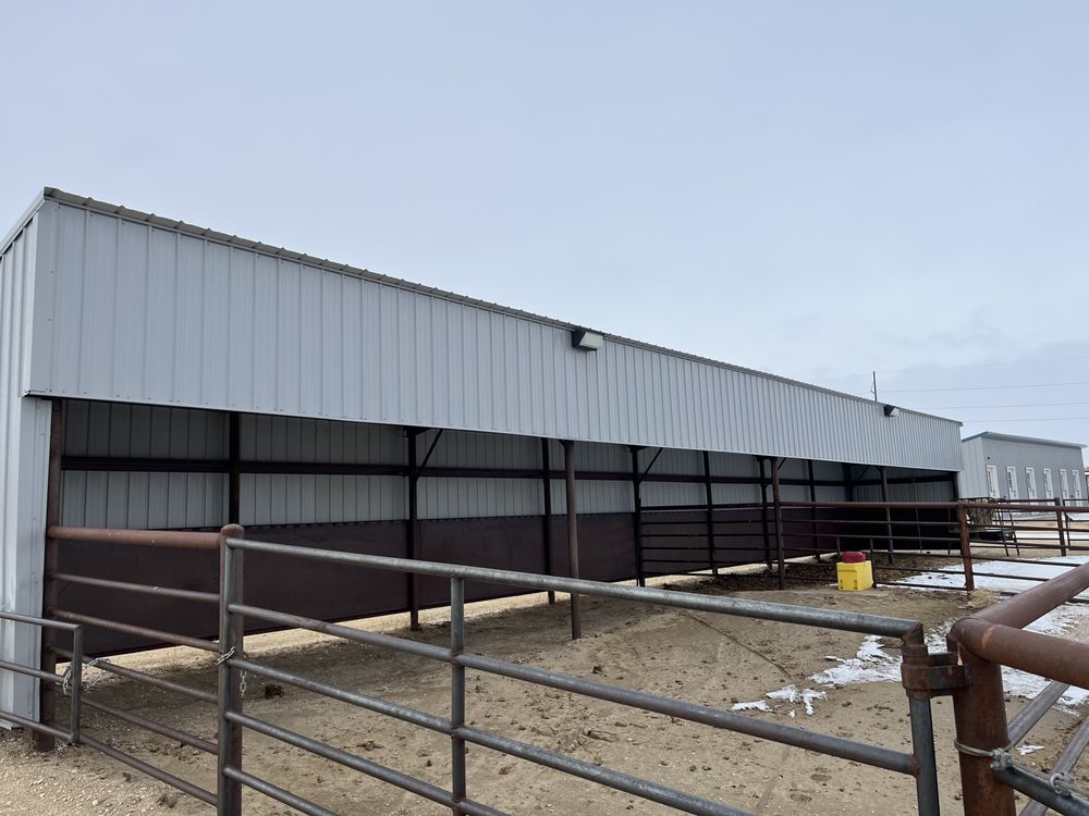 DAISY’S STABLES Updated August 2024 17 Photos 3578 Cole Creek Rd