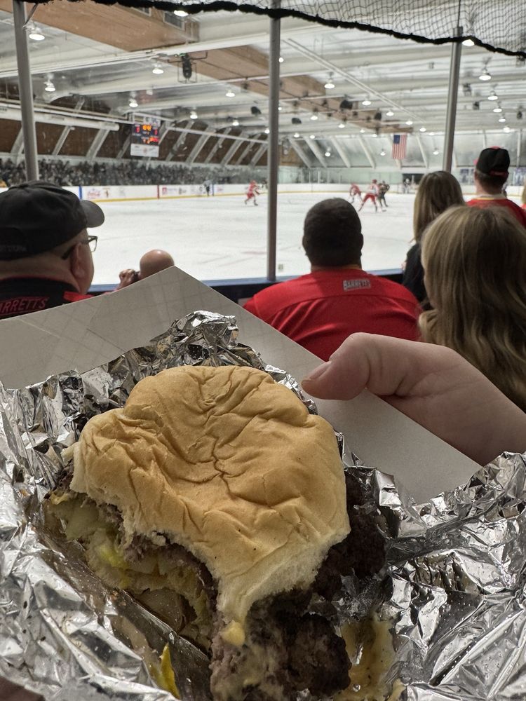 Theo's Brunchfast Logo