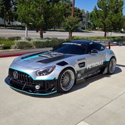 Enzo's Motors