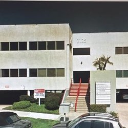 Carlsbad Wellness Chiropractic - Access is from Geneva Street, its the 6th building, with the red staircase.